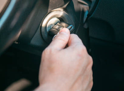 car locksmith dealing with car key ignition